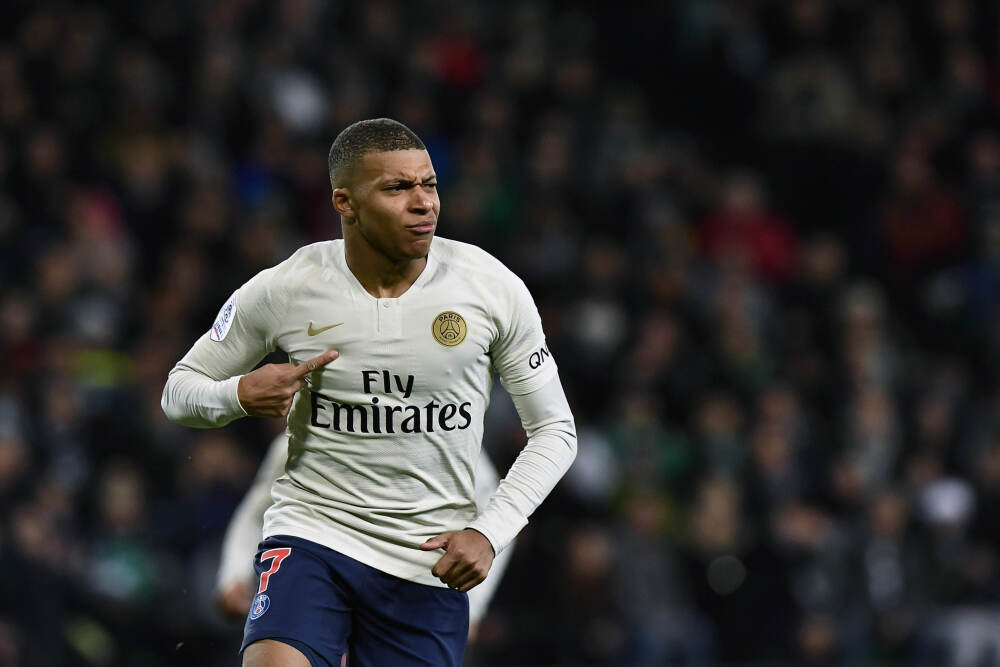 消息称Q3全球PC出货量出炉 苹果机皇一夜跌至白菜价！